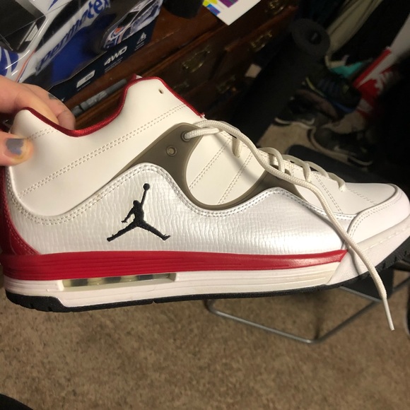 Nike Jordan’s - Picture 4 of 5